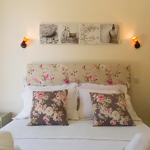 Aurora Hotel