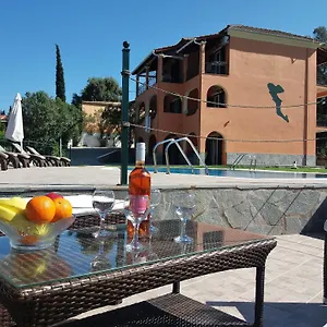 Ziogas Luxury Apartment *