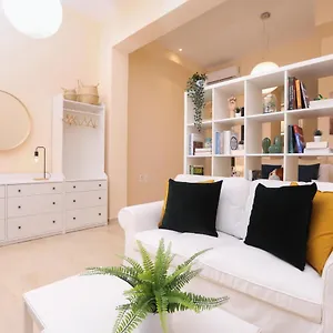 Soft Breeze Apartment *