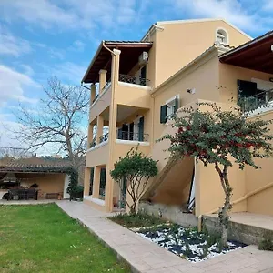 펜션 Heraklia's House 페라마