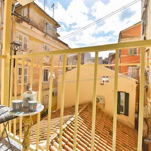 Venetian Well Gallery In Corfu Old Town Apartment