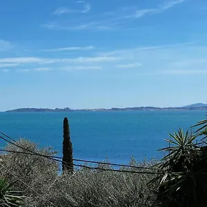 Apartment Newly Refurbished, Coastal Apartment-
