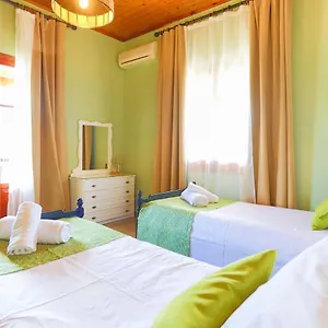 Cochelli Upper Pool Walk To Ac Wifi Apartment *