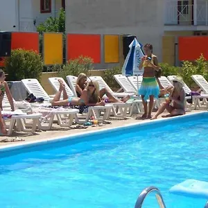 Отель Kavos Central
