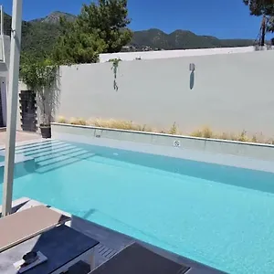 Windrose - Shared Pool Apartment Ýpsos