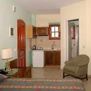 Апарт-отель Corfu Club