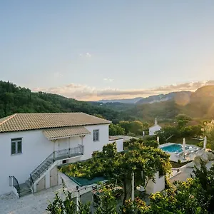 Villa Manto Retreat In Nature