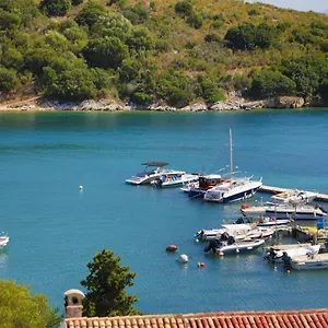Spiros Saint Stephanos Apartament