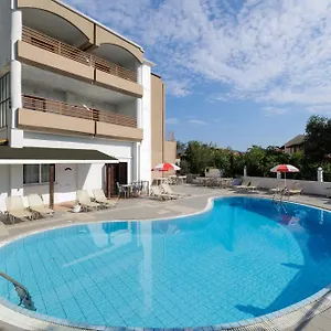 Louvre Hotel 3*
