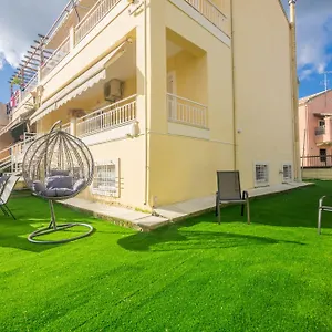 διωροφη μεζονετα-2km απο το κεντρο-iliana House