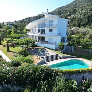 Mythos Luxury