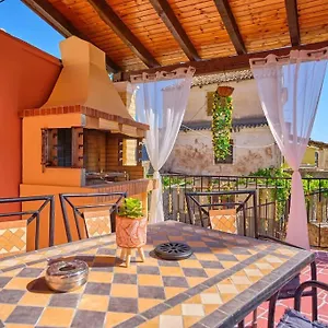 Sanos Holiday home