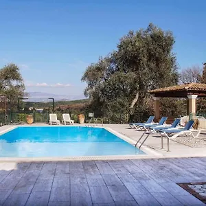 Judi Sleep 10, Bedrooms 5, Swimming Pool *