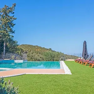 Villa Claire Kassiopi Karyotikon