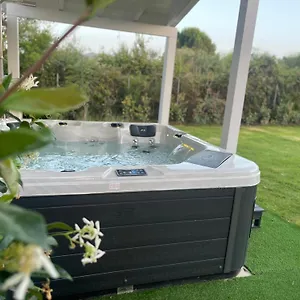 Oasis * Ágios Ioánnis