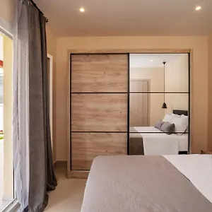 Kogevinas Hill Luxurious Apartment Alepou