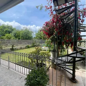 Apartment Tsirigotis House