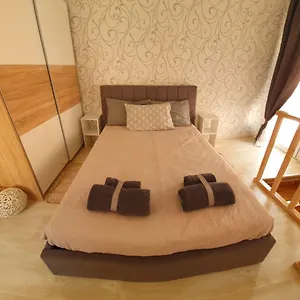 Fanis House Апартаменты *