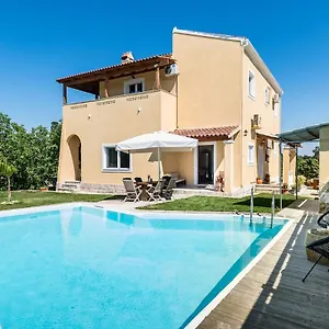 Anastasia With Private Pool & Outdoor Tub * Ágios Ioánnis
