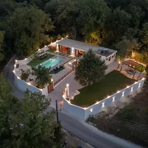 Villa The Well House By Iwawi *