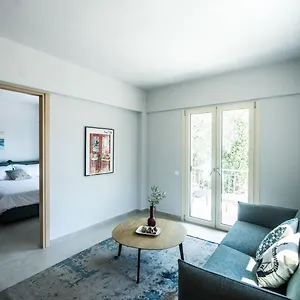 Cozy 2-bedroom Just 160m From The Apartment Barbati