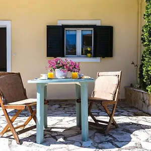 Apartment Sunny Patio Corfu ! *