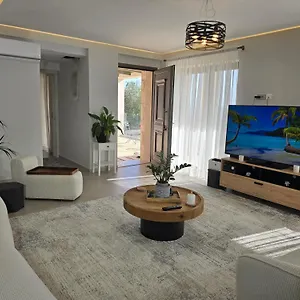فيلة Elkorini House Corfu *