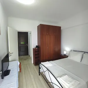 Maria's House Πέραμα