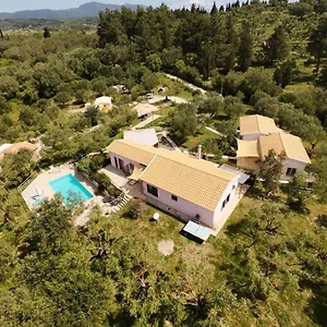 Vakantiehuis Matthaeus Am Corfutrail, Ferienoase Im Olivenhain 3 Km Zum Giannádes