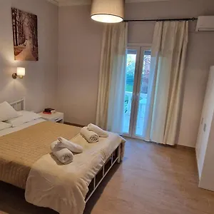 Yannis 2 Apartment Roda (Corfu)