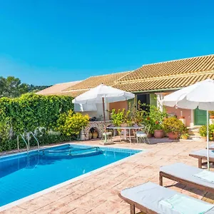 Villa Maistro By