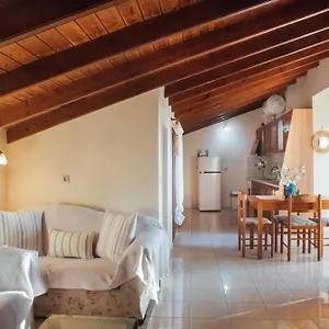 Tsirigotis Hous דירה
