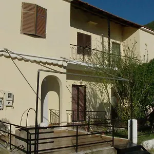 Apartment Stefanos Ipsos