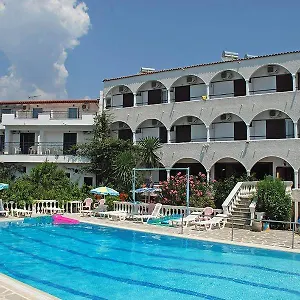 Gikas Apartamento *
