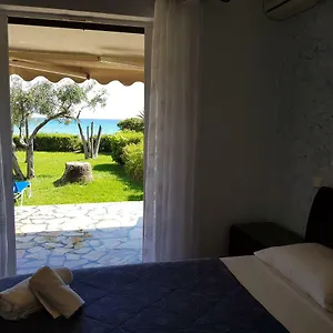Beachfront And Villas Apartamento