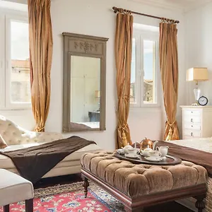 Liston Town House