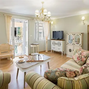 Alexandra's House Apartment *