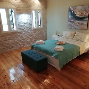 Appartement C & A House